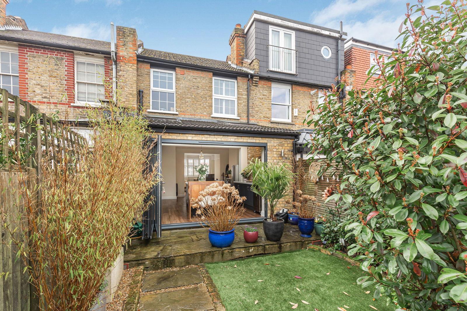 Property Image 0df98f2a-58eb-41ed-a728-1e90a9e2c3d6