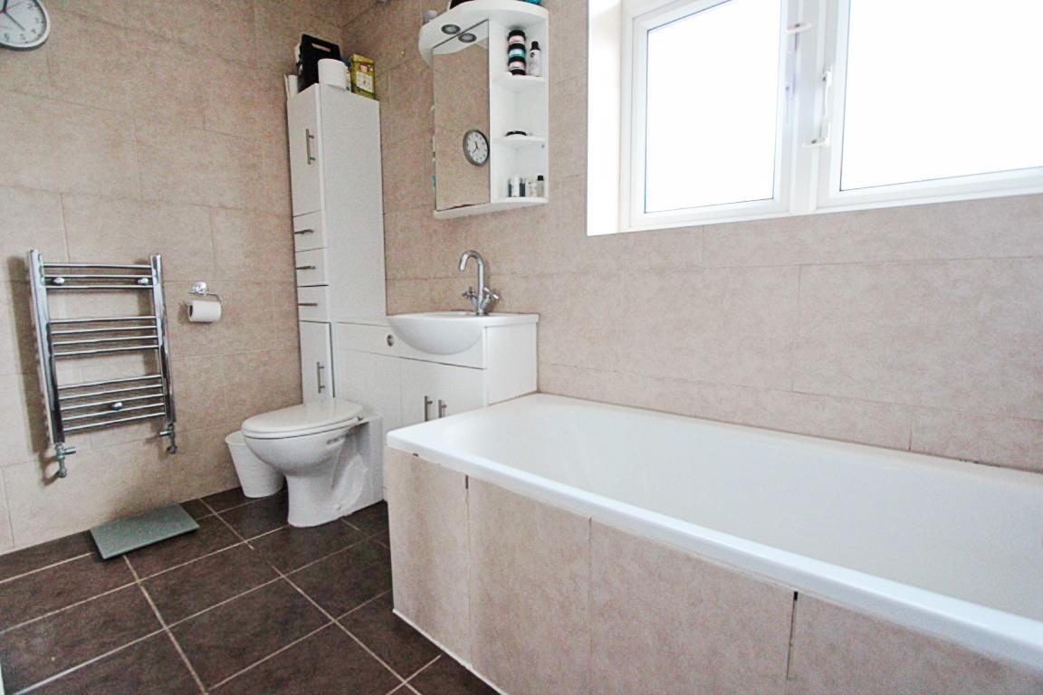 Property Image 0e03196d-9829-4f96-ace6-54560e9e2b4d