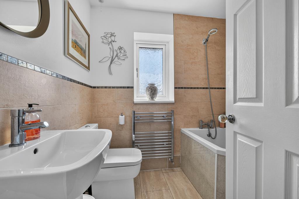 Property Image 0e031e77-d395-47bc-a1e2-454c358ca112
