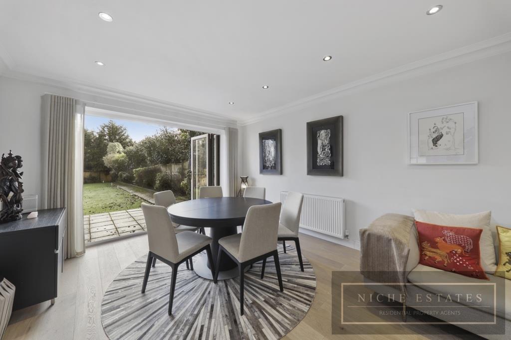 Property Image 0e04dee5-49d4-490d-9c1e-665999f9e44a