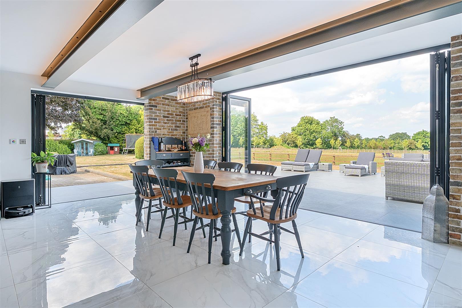 Property Image 0e10b834-b7d1-41aa-ae9a-962c38240b3e