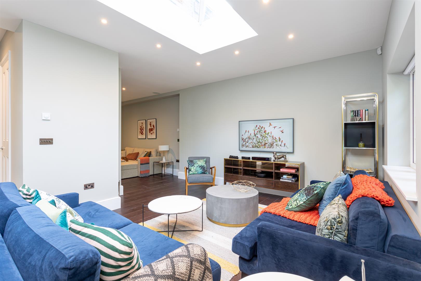 Property Image 0e175fa2-0c8e-48d5-bf91-af96be16d1b2