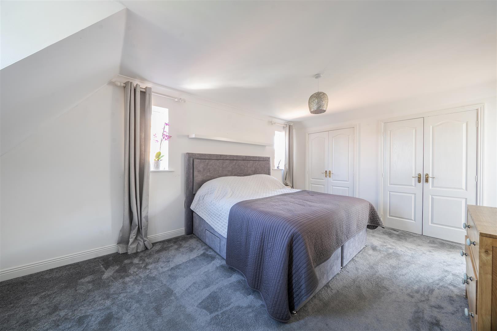 Property Image 0e3b3ff1-ff85-45ce-8618-bf5992146d2f