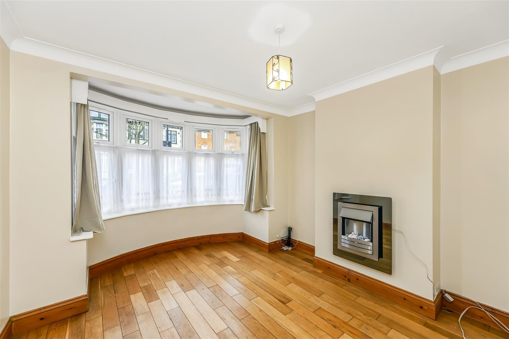 Property Image 0e3dbf76-589a-4b87-bdb2-bcd2c080ca51