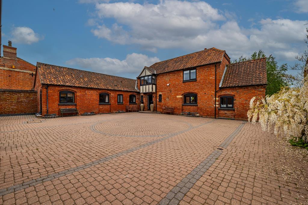 Property Image 0e54c88e-de90-4771-83bf-028a2f781f04