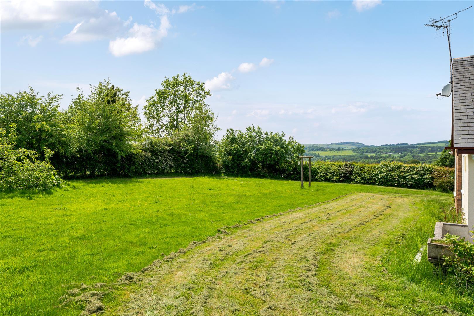 Property Image 0e570714-b76c-4b3a-8dc4-0e990fccd53d