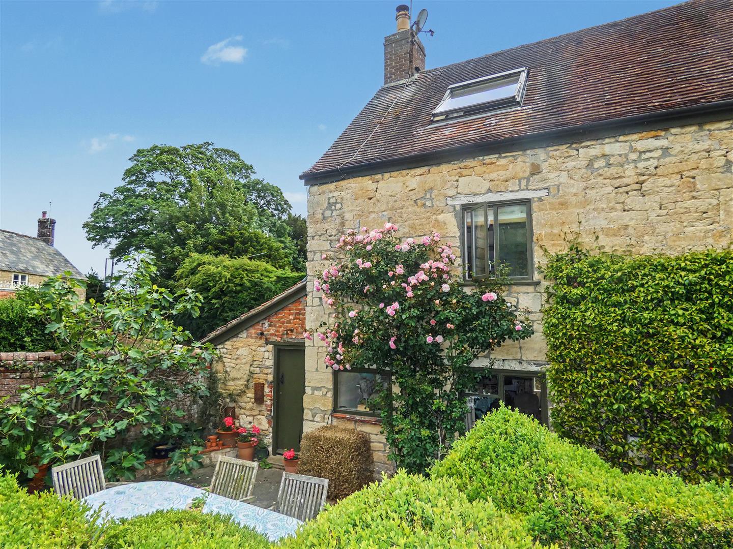 Property Image 0e71c2de-32f8-4a0e-9e02-027c360c5377