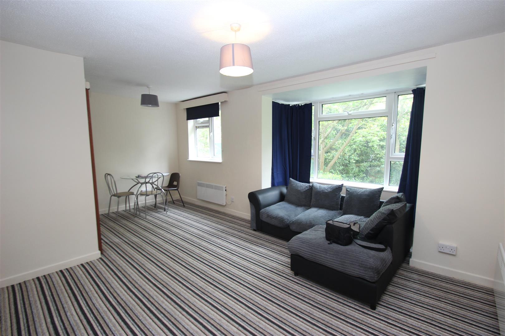 Property Image 0e725c15-b5be-48cf-8526-ee188109b964