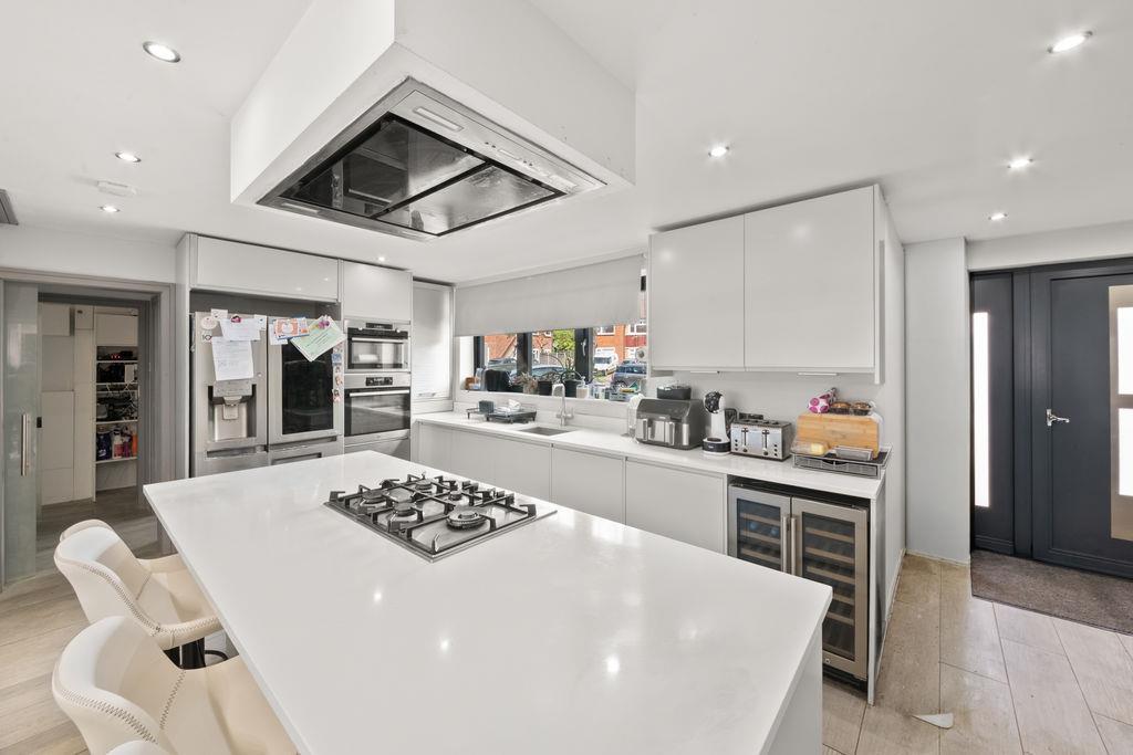 Property Image 0e72b1a8-f19f-46f8-a8d5-7e8b89e94040