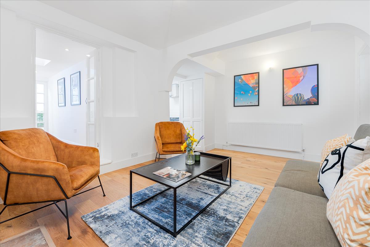 Property Image 0e789223-70d1-46d7-820c-be1e0c18898a