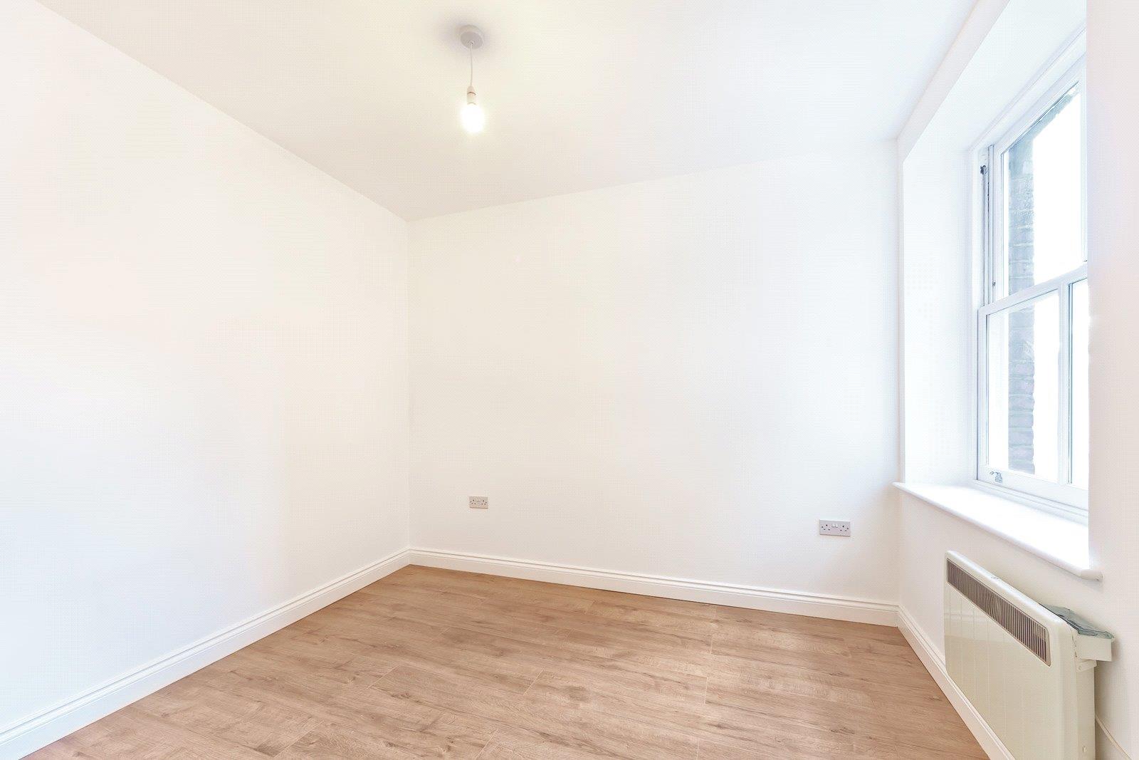 Property Image 0e8b4012-f3b7-4aad-a866-f81dd37d33c1