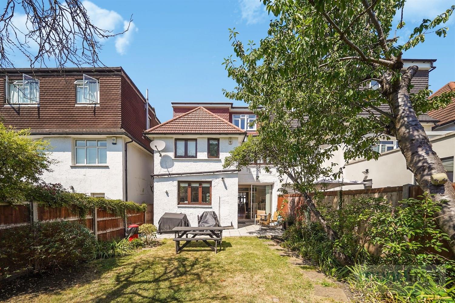 Property Image 0e8d57fa-ca29-4ca7-8f73-78c00be03a2a