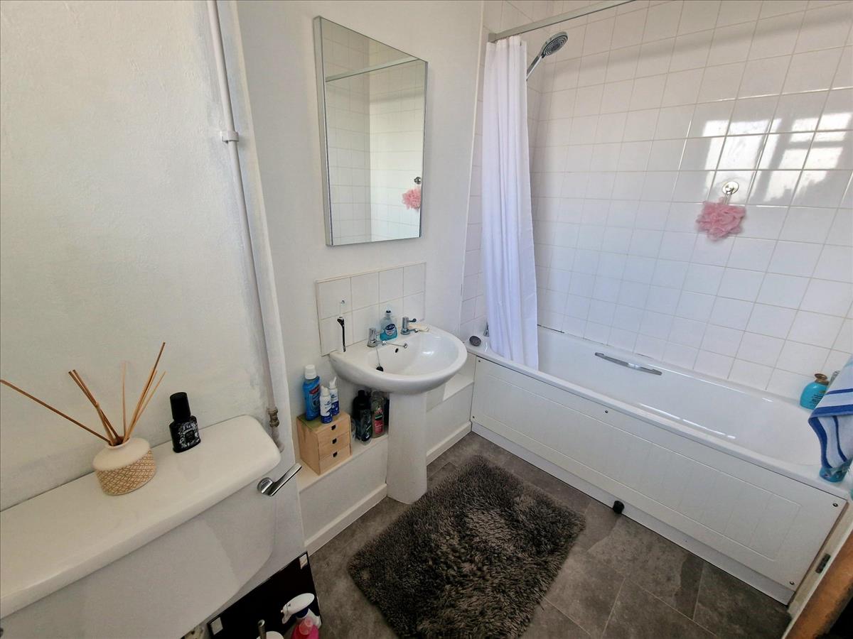 Property Image 0e90b602-00ab-4cb9-924c-627fb201599c