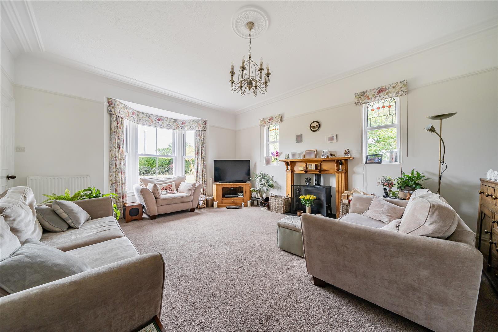 Property Image 0e9c9f96-12f7-4d37-8a1f-d3b6398daf89
