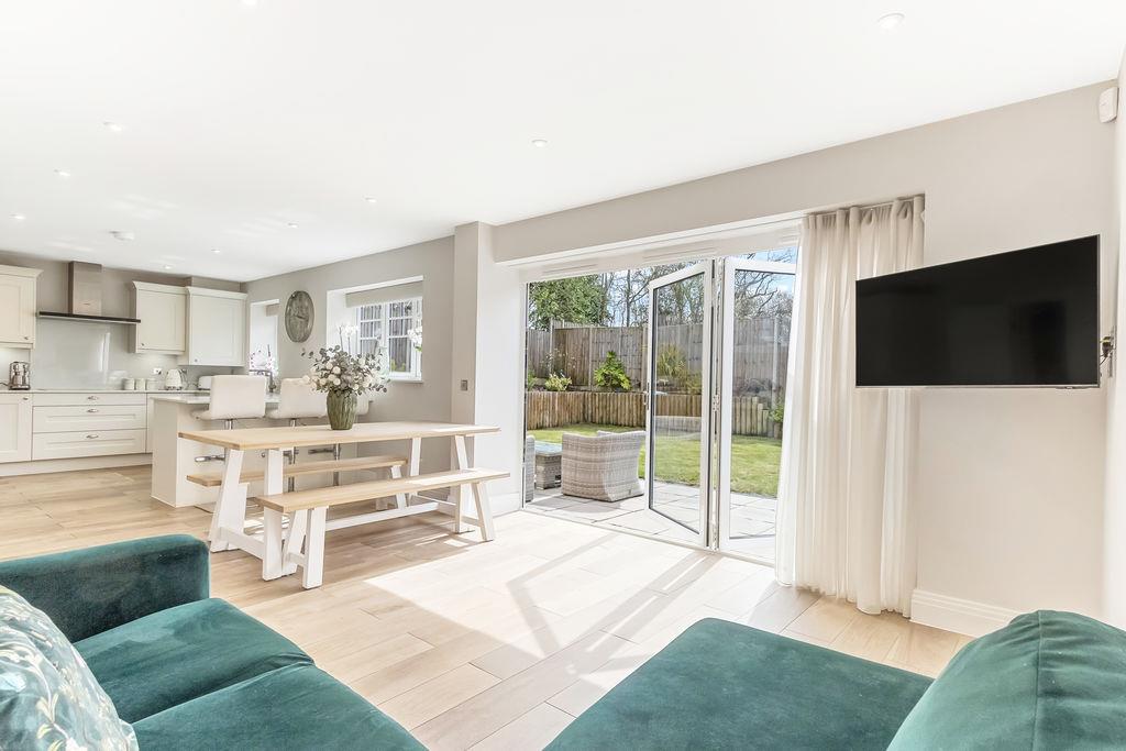 Property Image 0ea4a612-5318-48a7-82f8-51ef3953b8b0