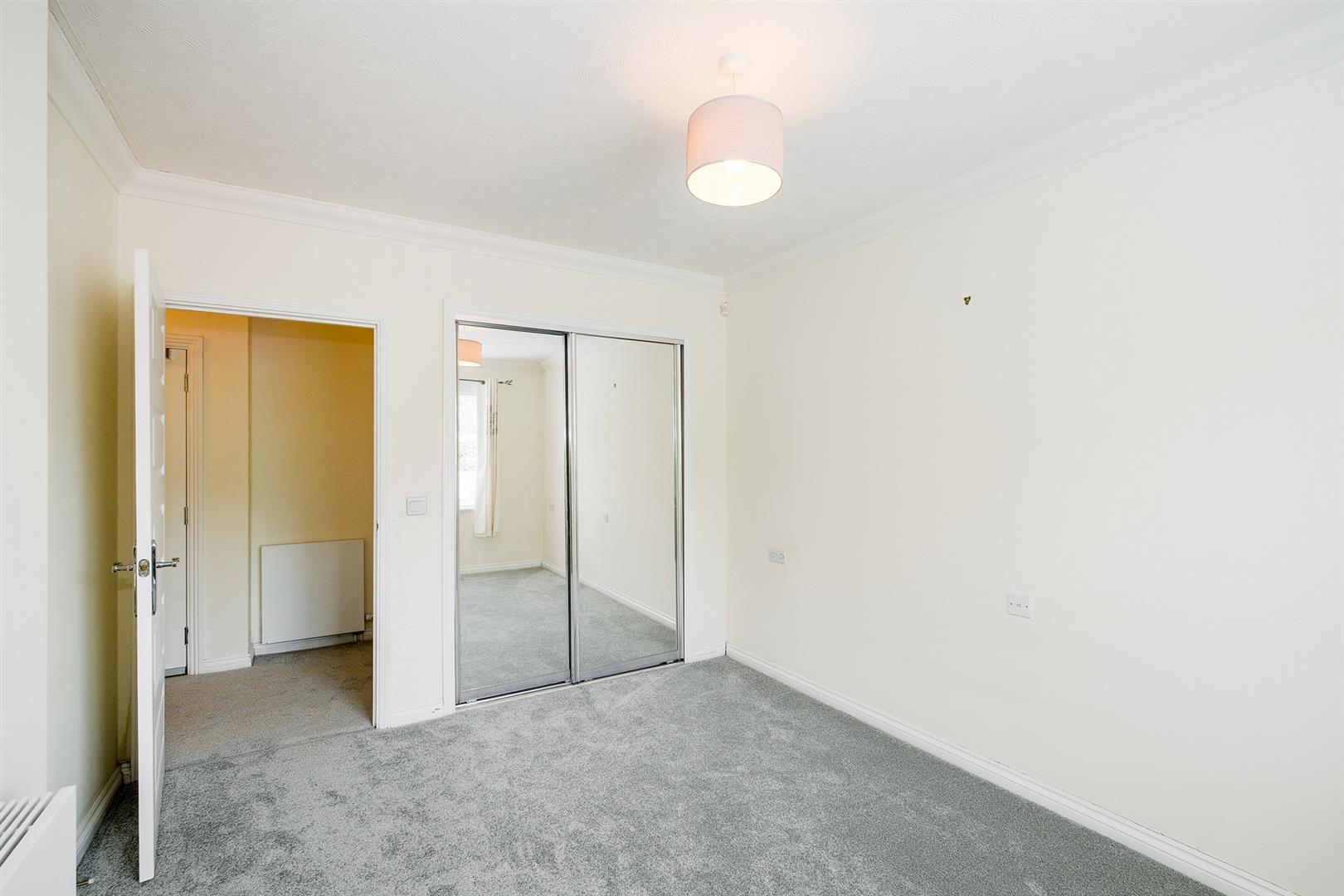 Property Image 0ea8370d-44fb-46f1-9eac-748545b9b611