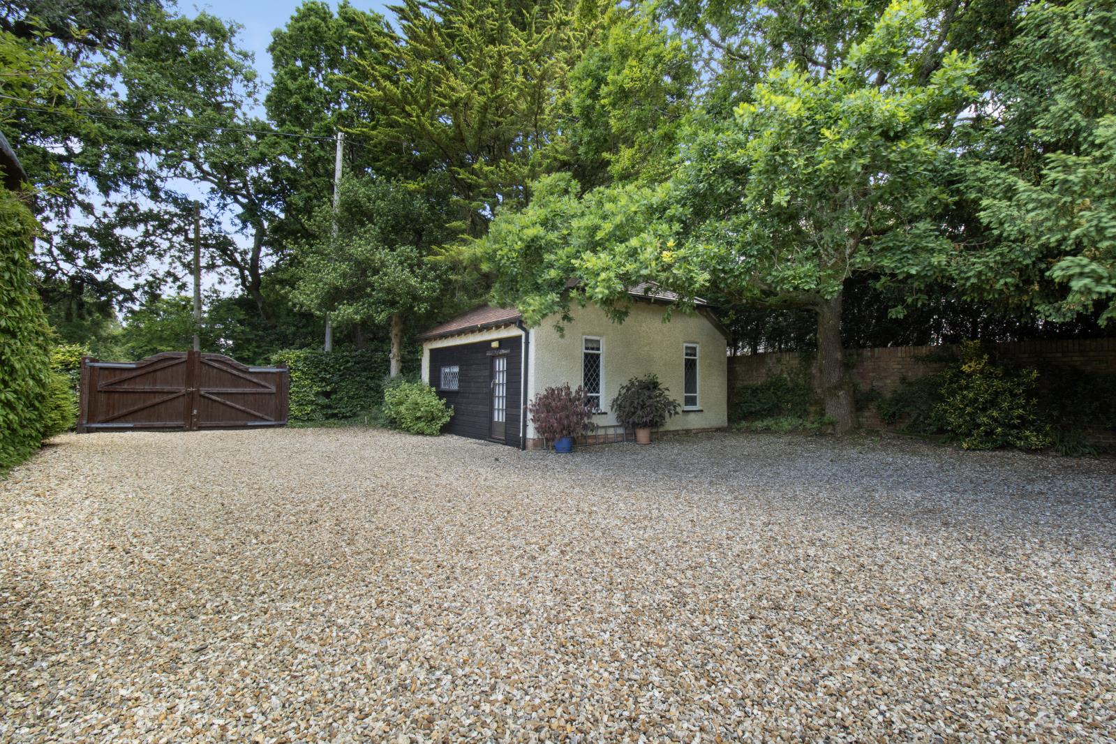 Property Image 0eae3d8d-0eac-4e03-831b-645ce31653af
