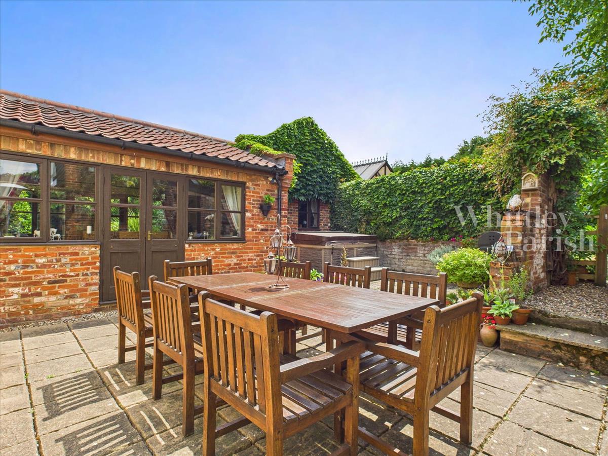 Property Image 0eb01a48-3d63-4039-a4f6-dee52b15af4a