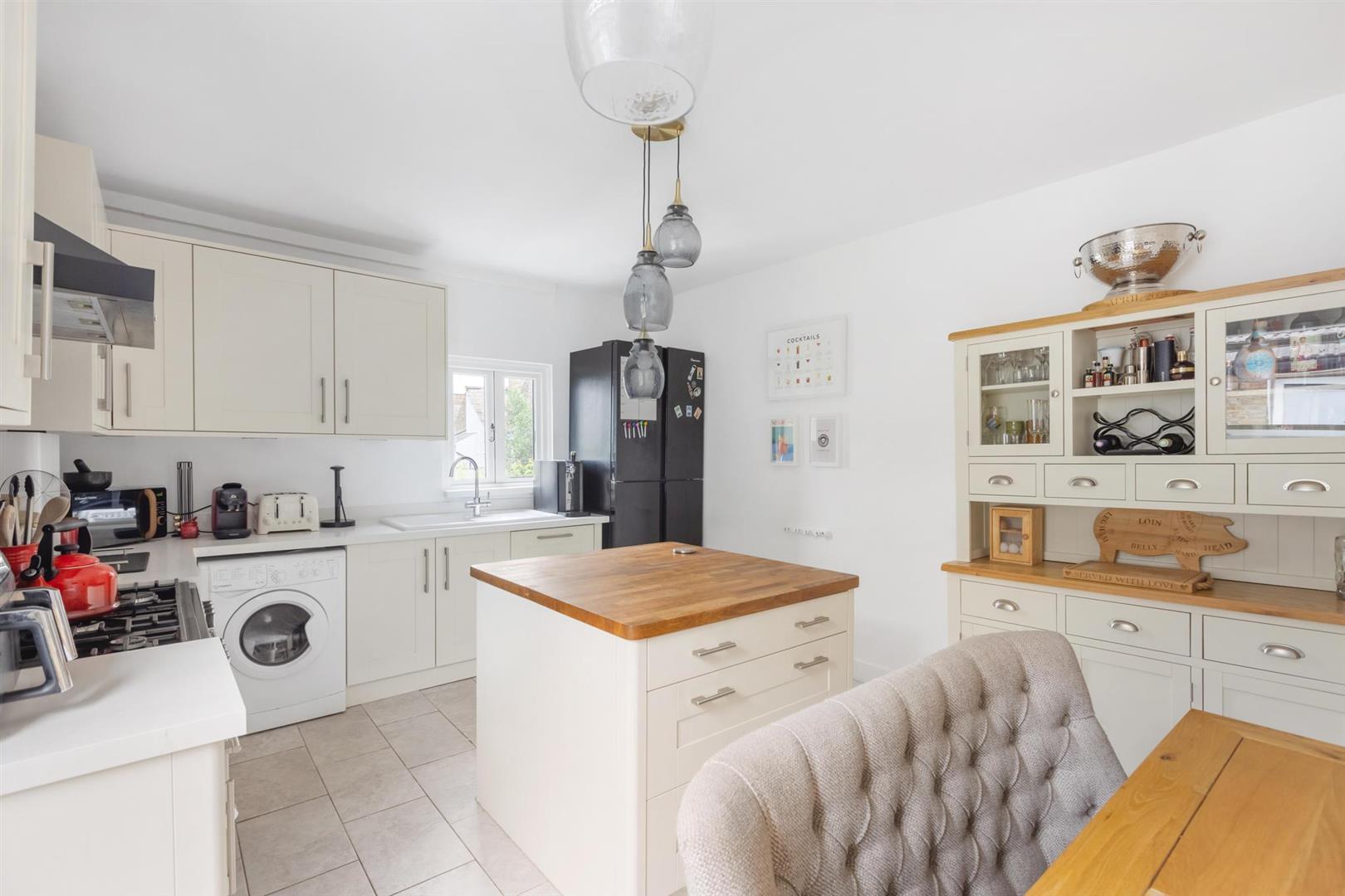 Property Image 0eb5f069-ff62-4512-a4ec-6e8aa7ce7b91