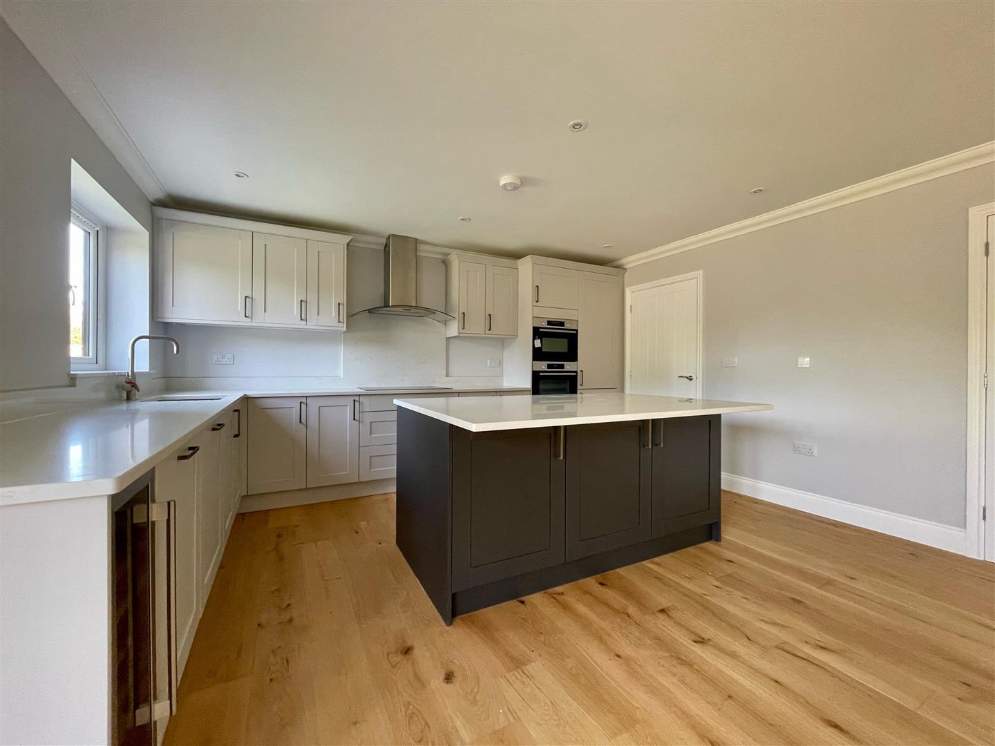 Property Image 0ebc9dc5-a184-4420-aef5-8a20e101702b