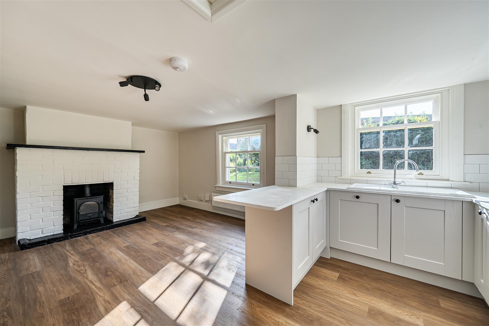Property Image 0ed7ad4e-08e0-46e0-9722-4e7a765eeccb
