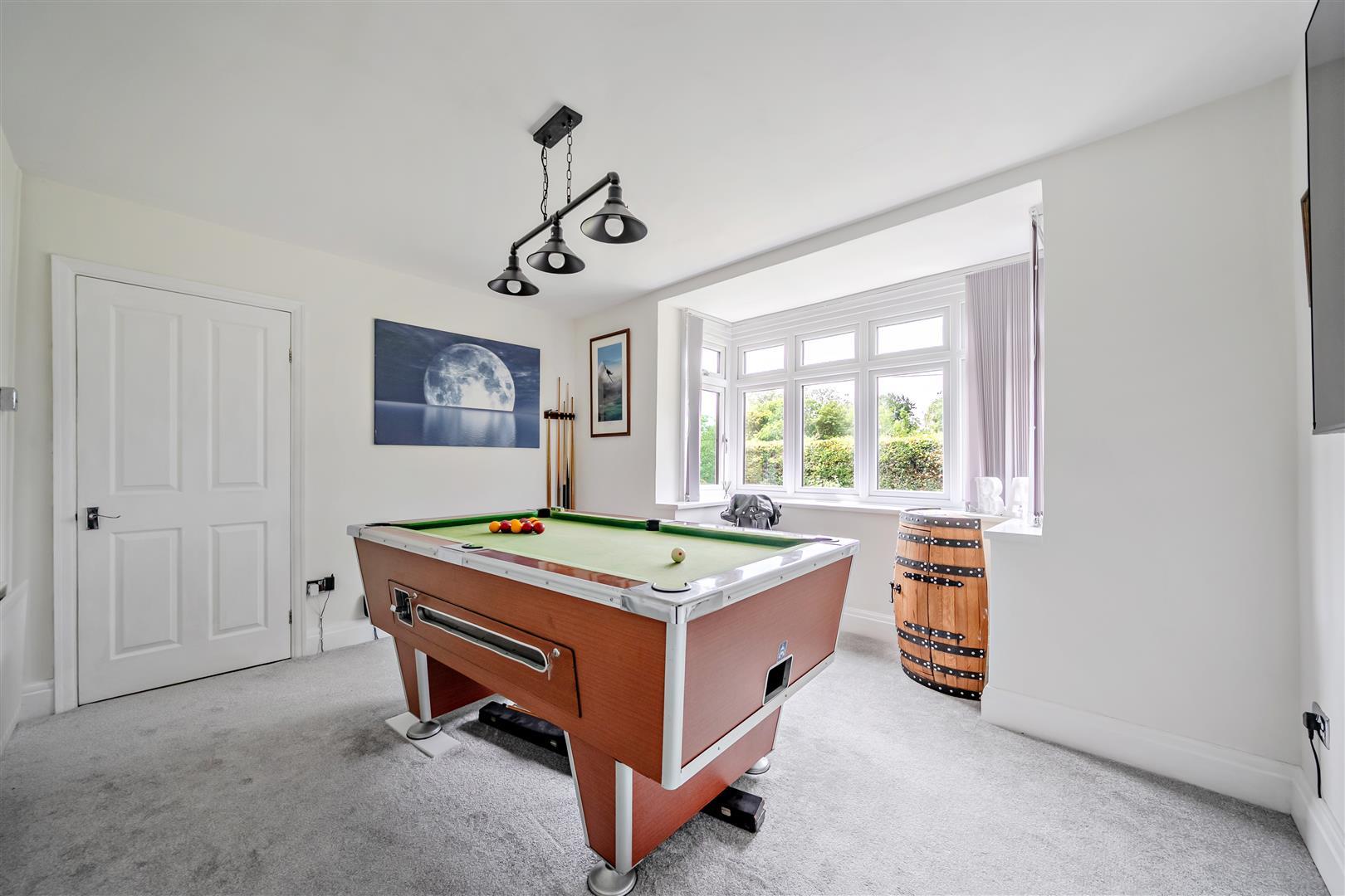 Property Image 0ee37374-93a5-4a4a-9983-e4df238e02e1
