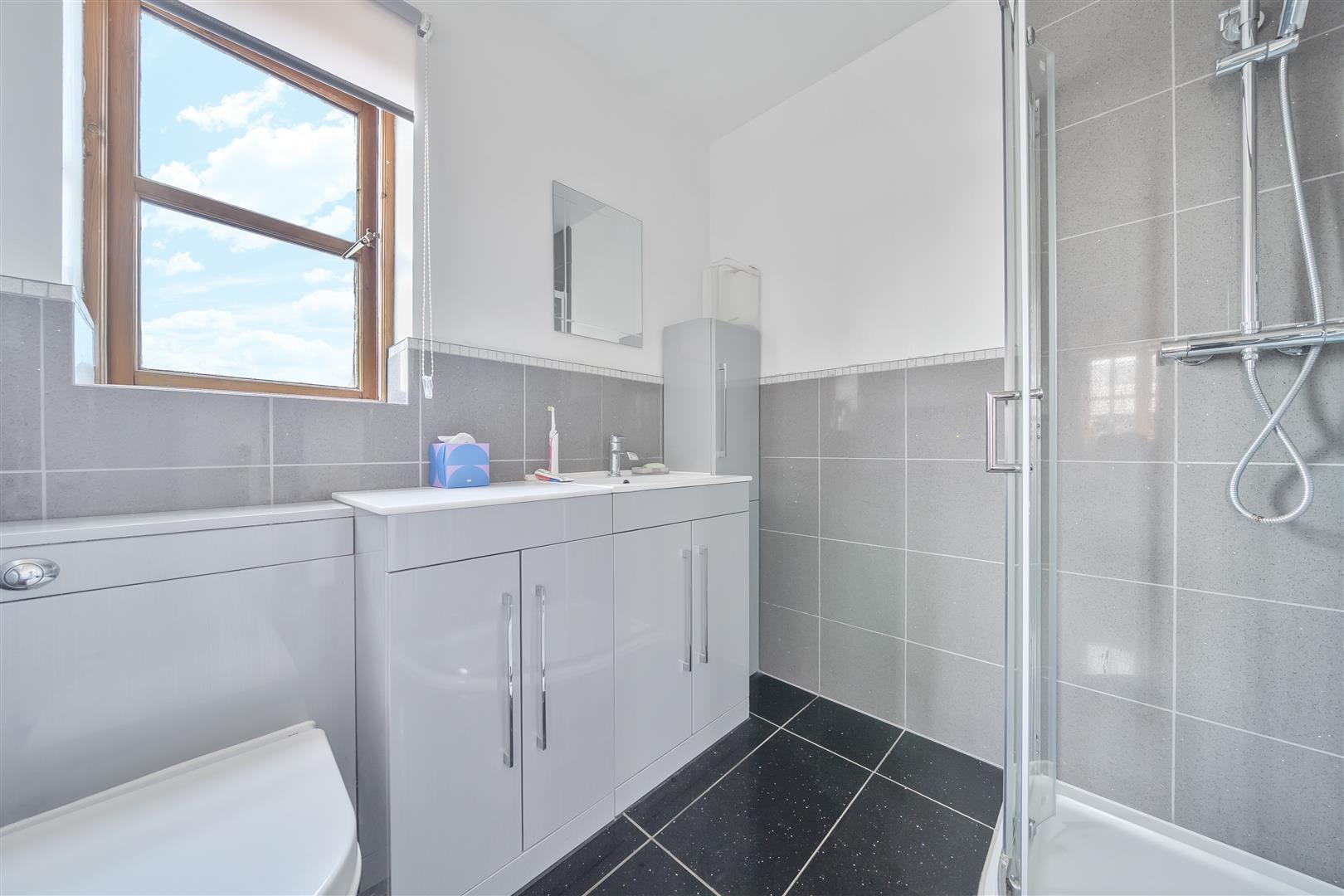 Property Image 0ee8454b-e82d-428f-a3eb-f7e8a4c69d61
