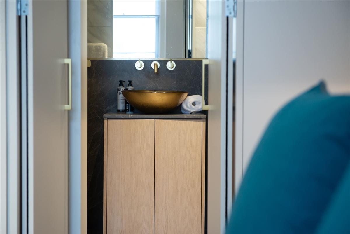 Property Image 0f006388-cef1-4e48-9714-0d24902923e2