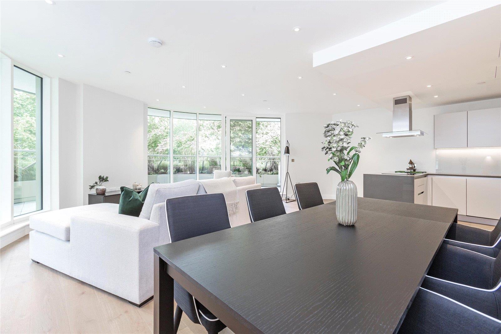 Property Image 0f03f018-c2f5-426e-a621-3560fc843753