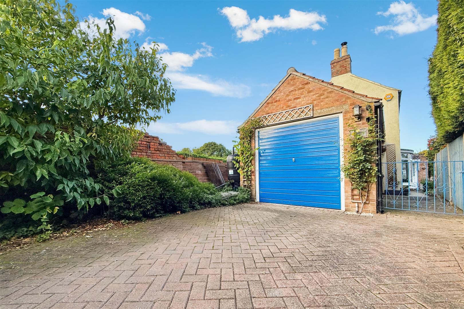 Property Image 0f051136-00cc-4680-8823-7ee91f0e848e