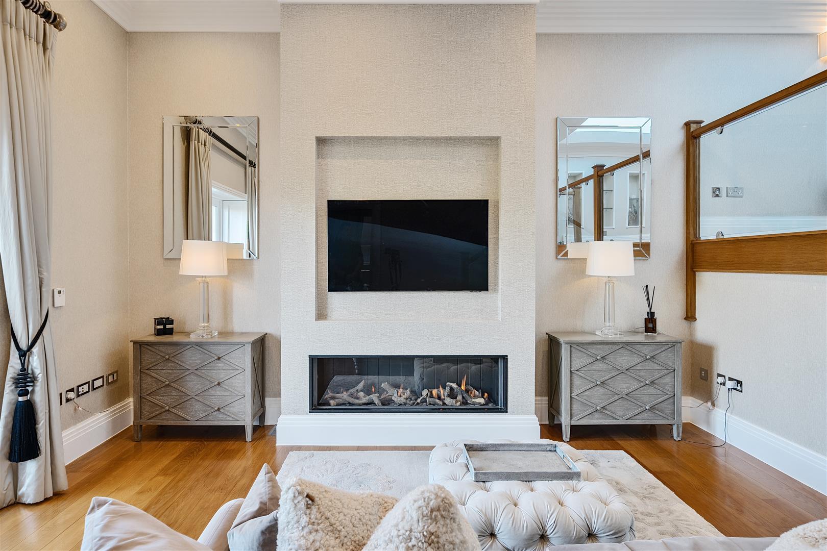 Property Image 0f0a6863-6b90-4ee1-8d00-90defe02d6a6