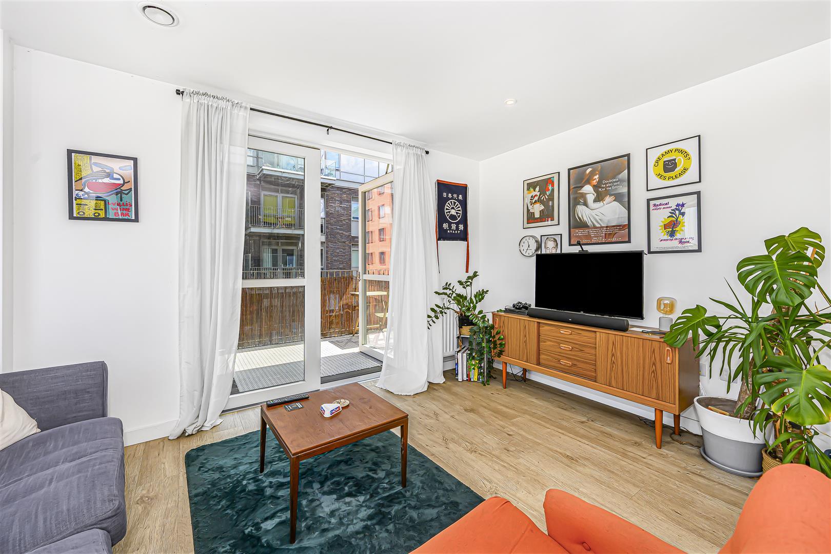 Property Image 0f0da976-4535-4e46-8e46-99dba7941765