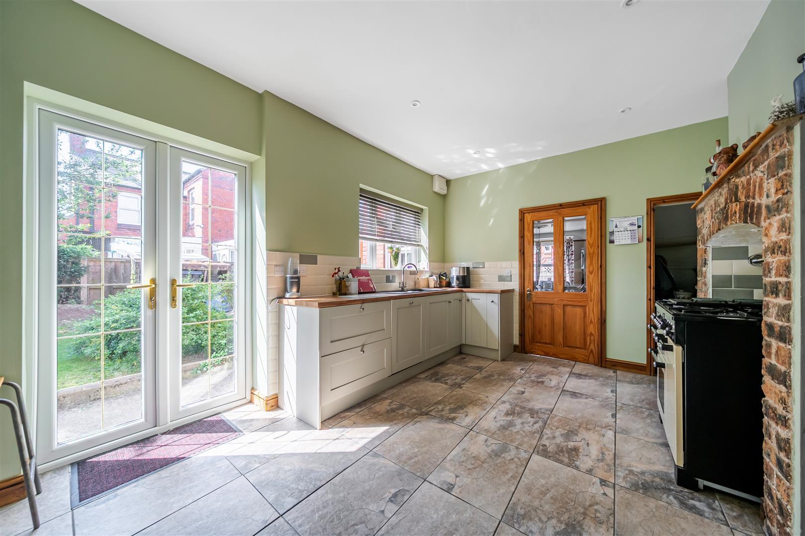 Property Image 0f159379-6ac3-4d41-977e-1ca3fd448211