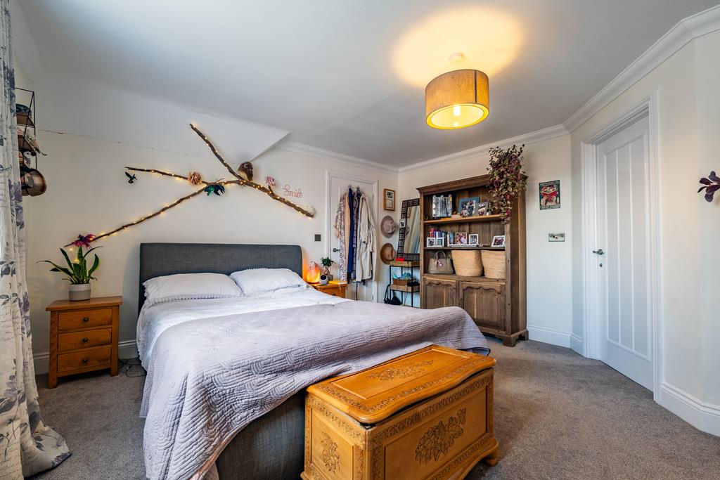 Property Image 0f15aa56-f4bc-4eae-80f3-e5d14a6db685