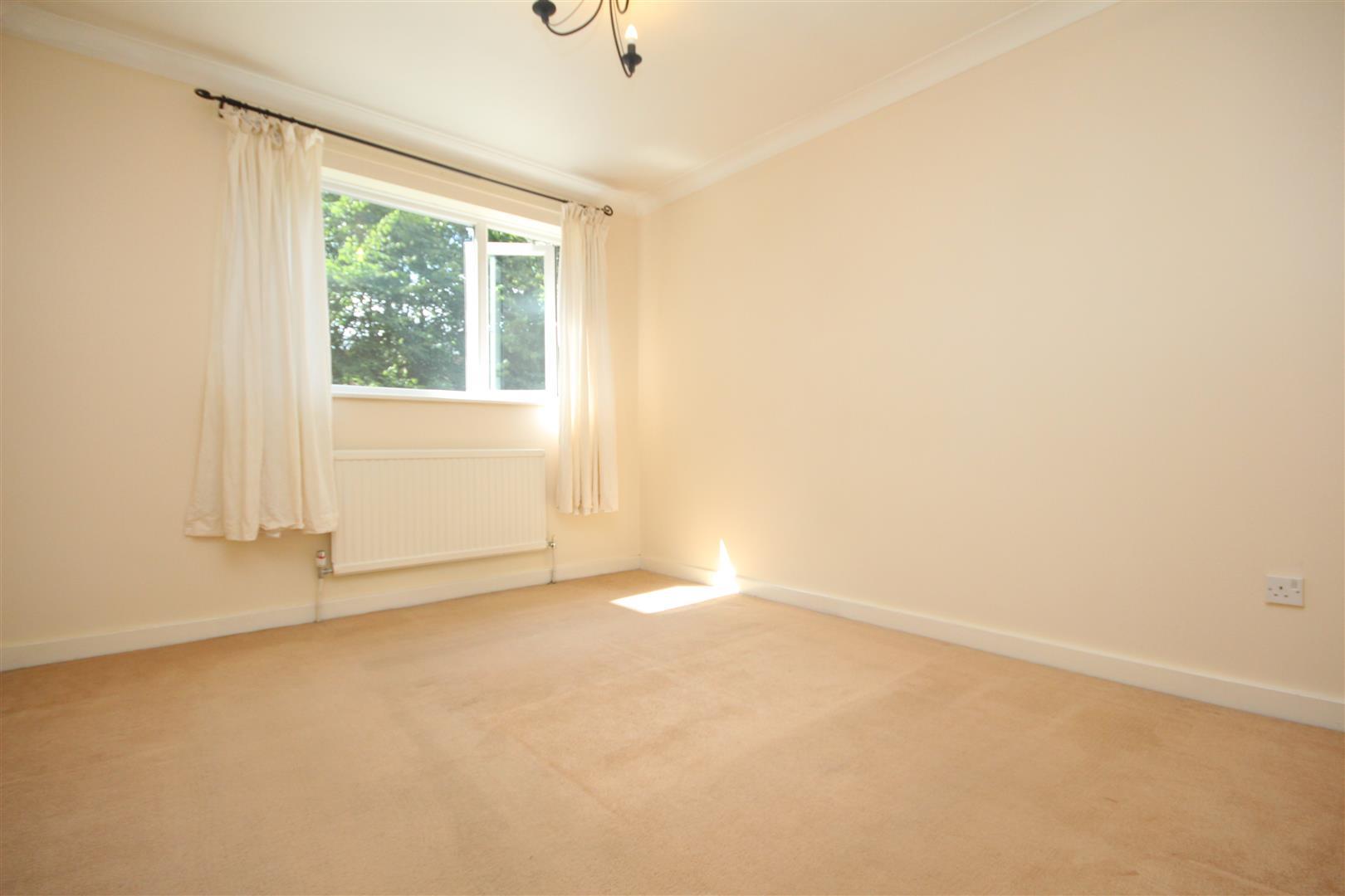 Property Image 0f1afb19-73df-4844-aa9d-728c67788977