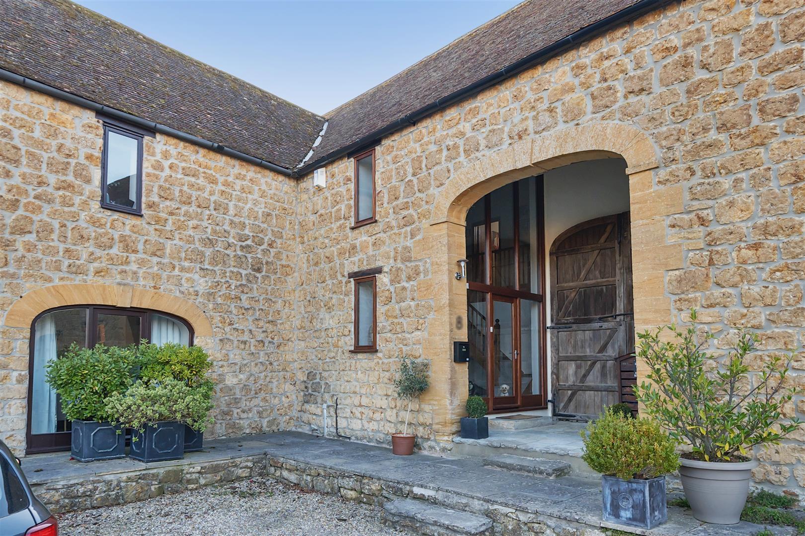 Property Image 0f23252d-49f9-48b3-b92b-1c2f78271acc
