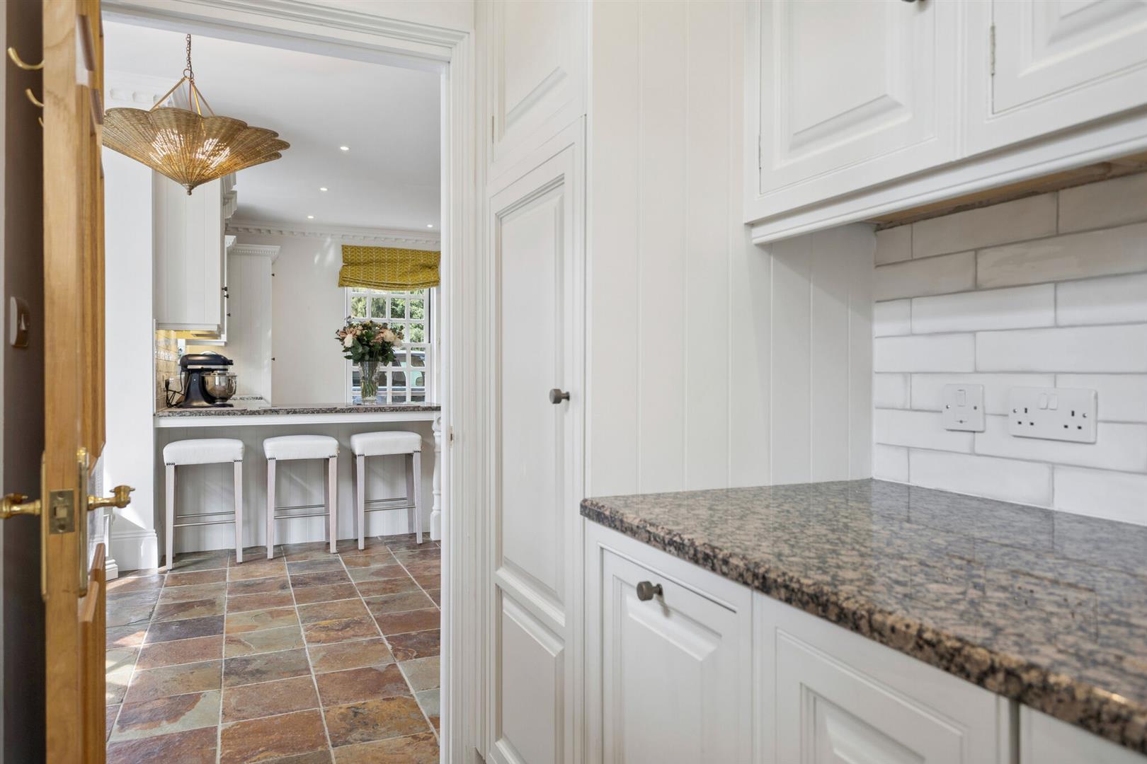 Property Image 0f251053-fd3c-445c-8bd7-cb9d50e64a62