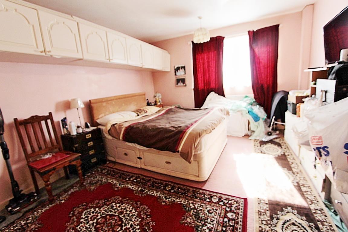 Property Image 0f253d50-0e4d-4ea1-86a0-e478b387b022