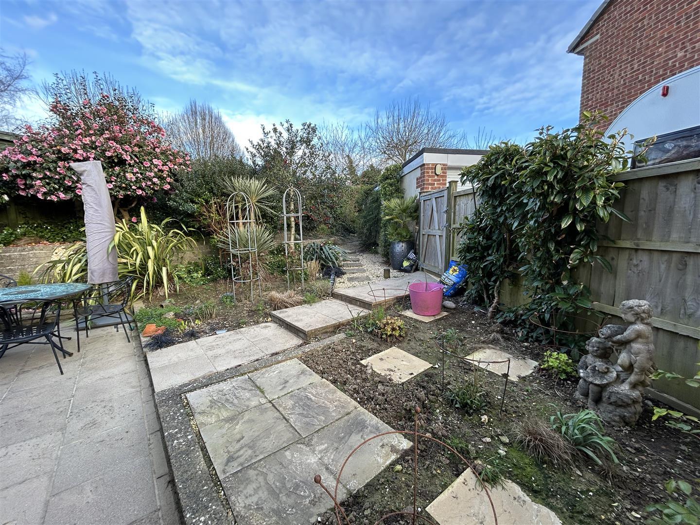 Property Image 0f257f11-3b95-4f44-9629-f49f3a8f05c8