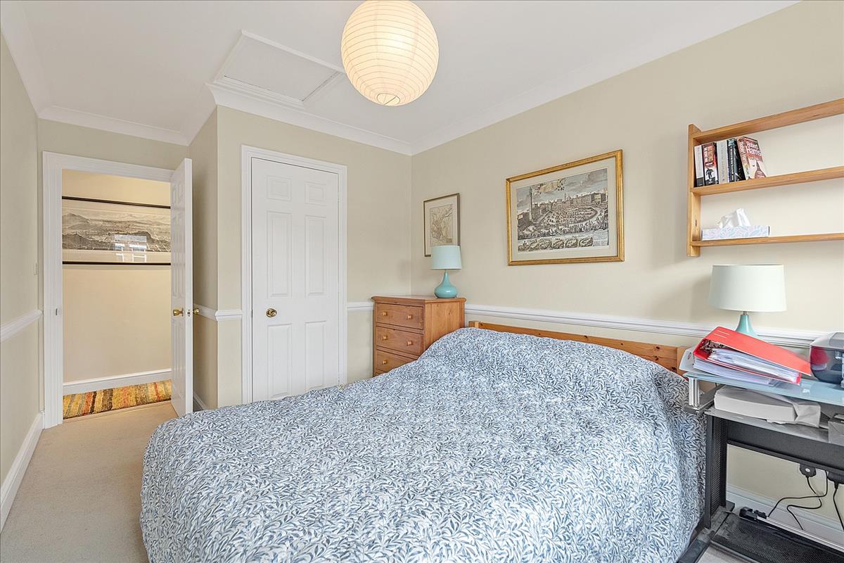 Property Image 0f27db23-e3b4-4324-a64f-ac596e13bcb0