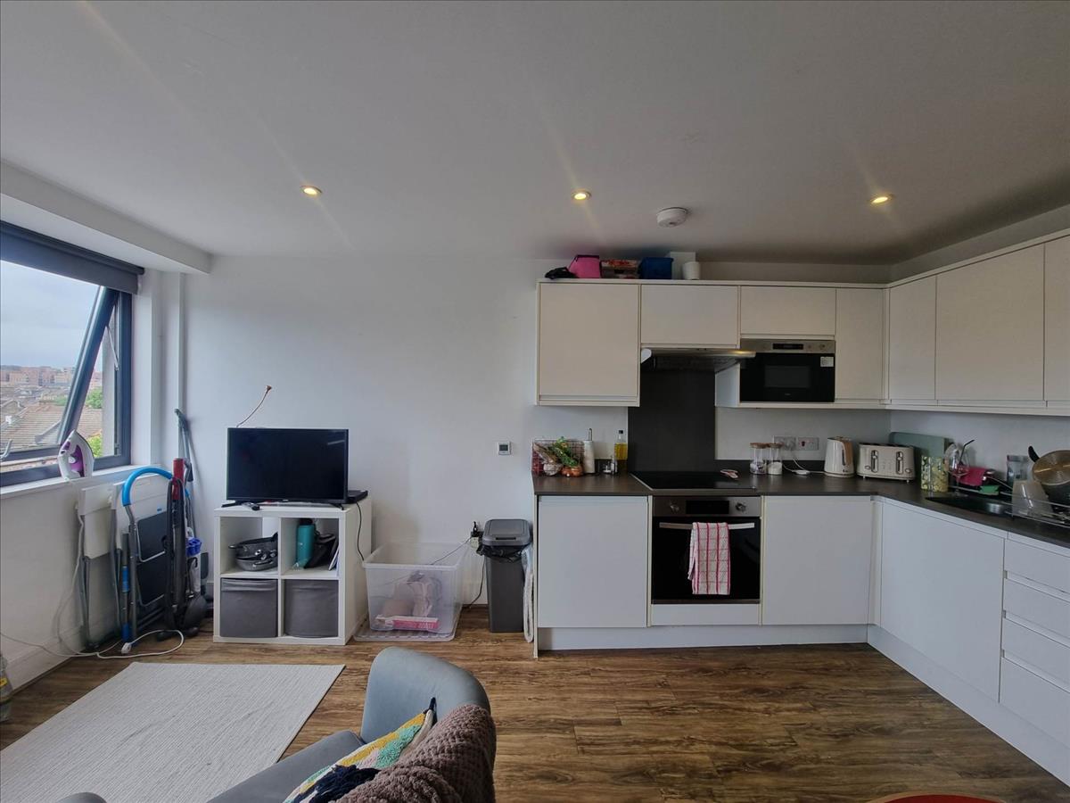 Property Image 0f2dfc1a-d96e-4ff0-8b55-522540385647