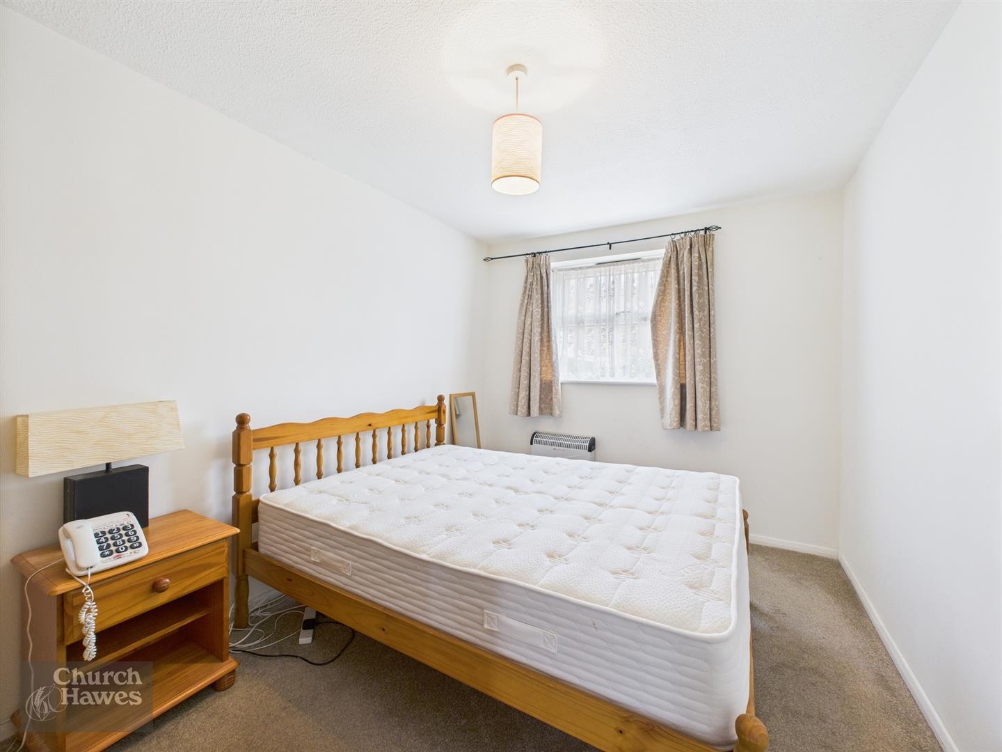 Property Image 0f33ff04-4a01-45a7-a440-2359be383130