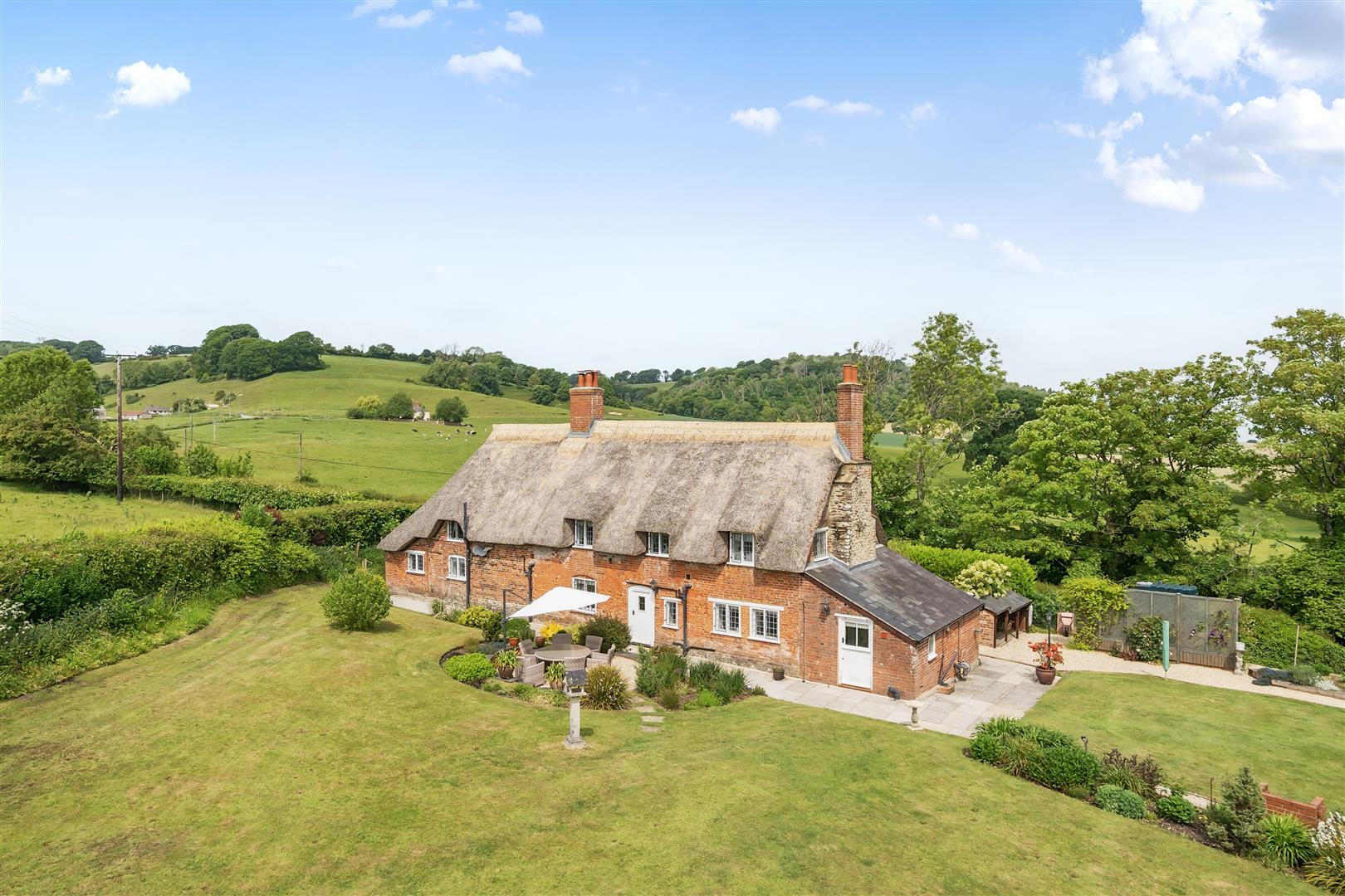 Property Image 0f3ad434-7c5b-4dee-a4fc-650c8f986a82