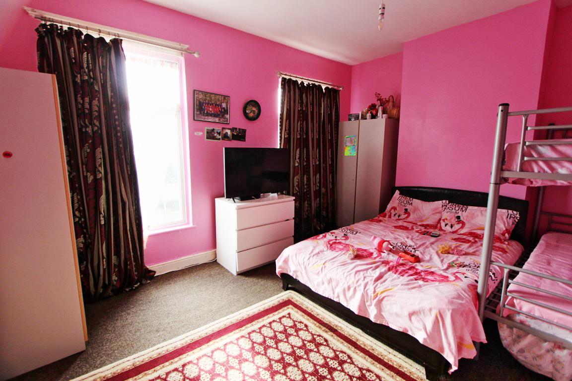 Property Image 0f4004ae-1f3e-418b-a643-03d2167d1866