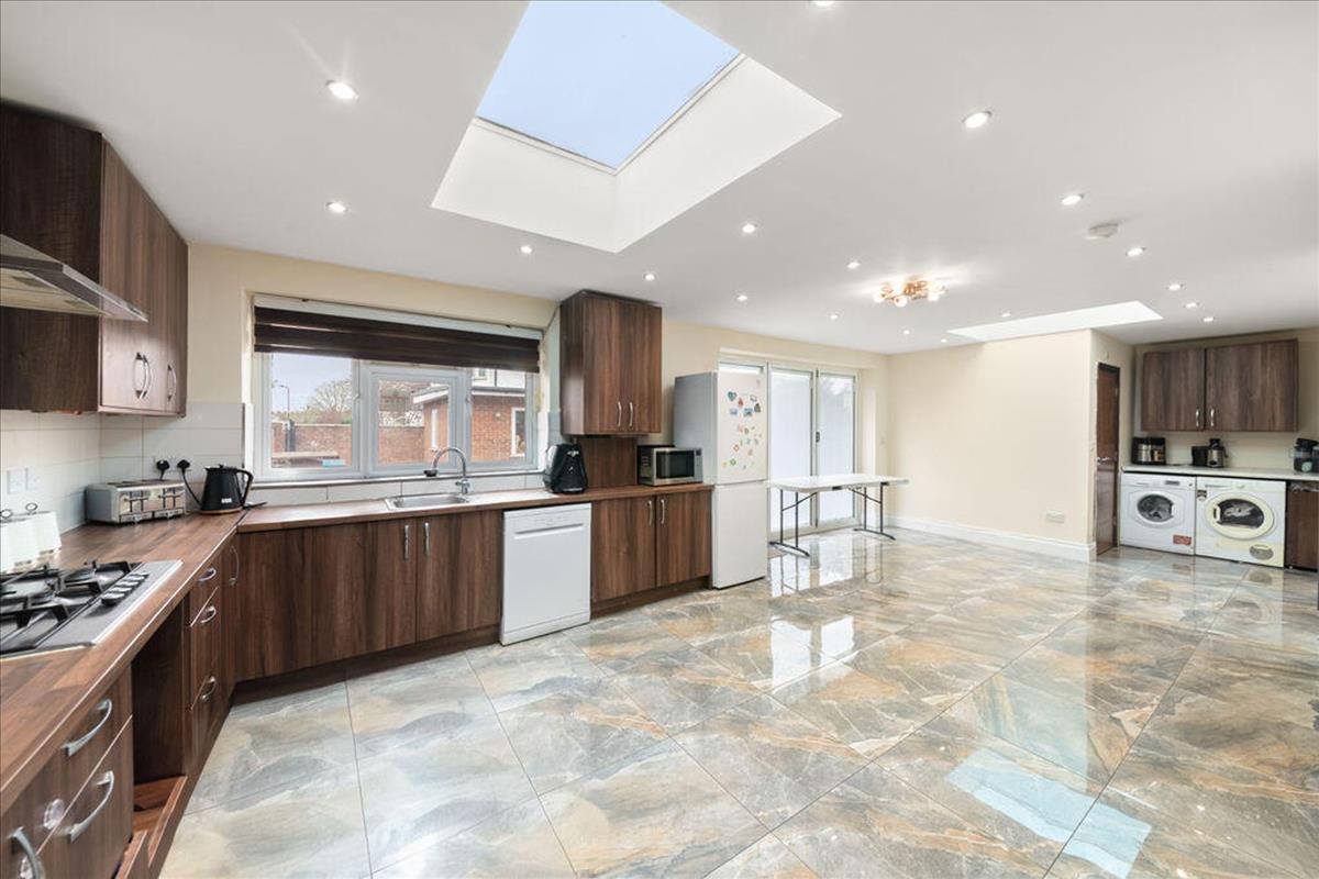 Property Image 0f42b95a-c452-4d5a-b2ea-ae3542d87fa7