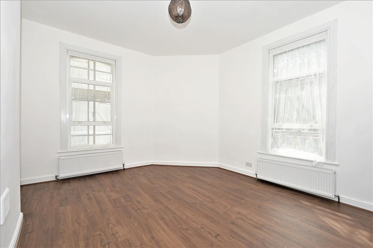 Property Image 0f4a0e98-73a9-413c-8791-2c3c78711fbe