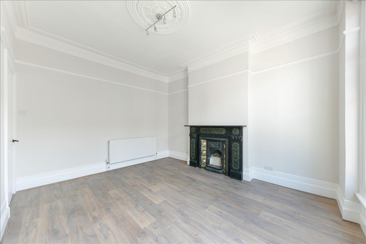 Property Image 0f52a105-f194-450b-9673-bbbff32c9f8c