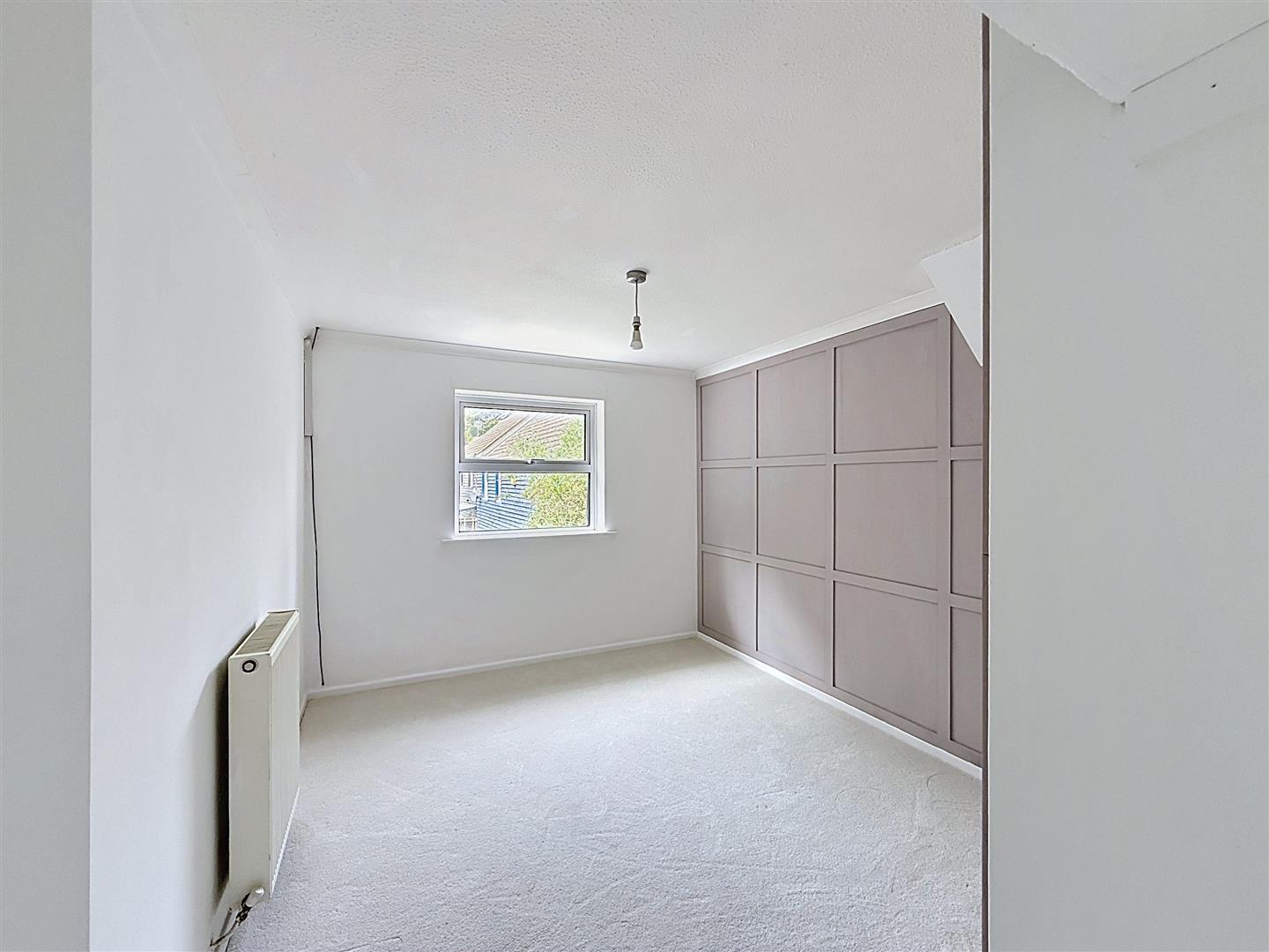 Property Image 0f621b64-b629-49d3-88aa-544b6fb813a2