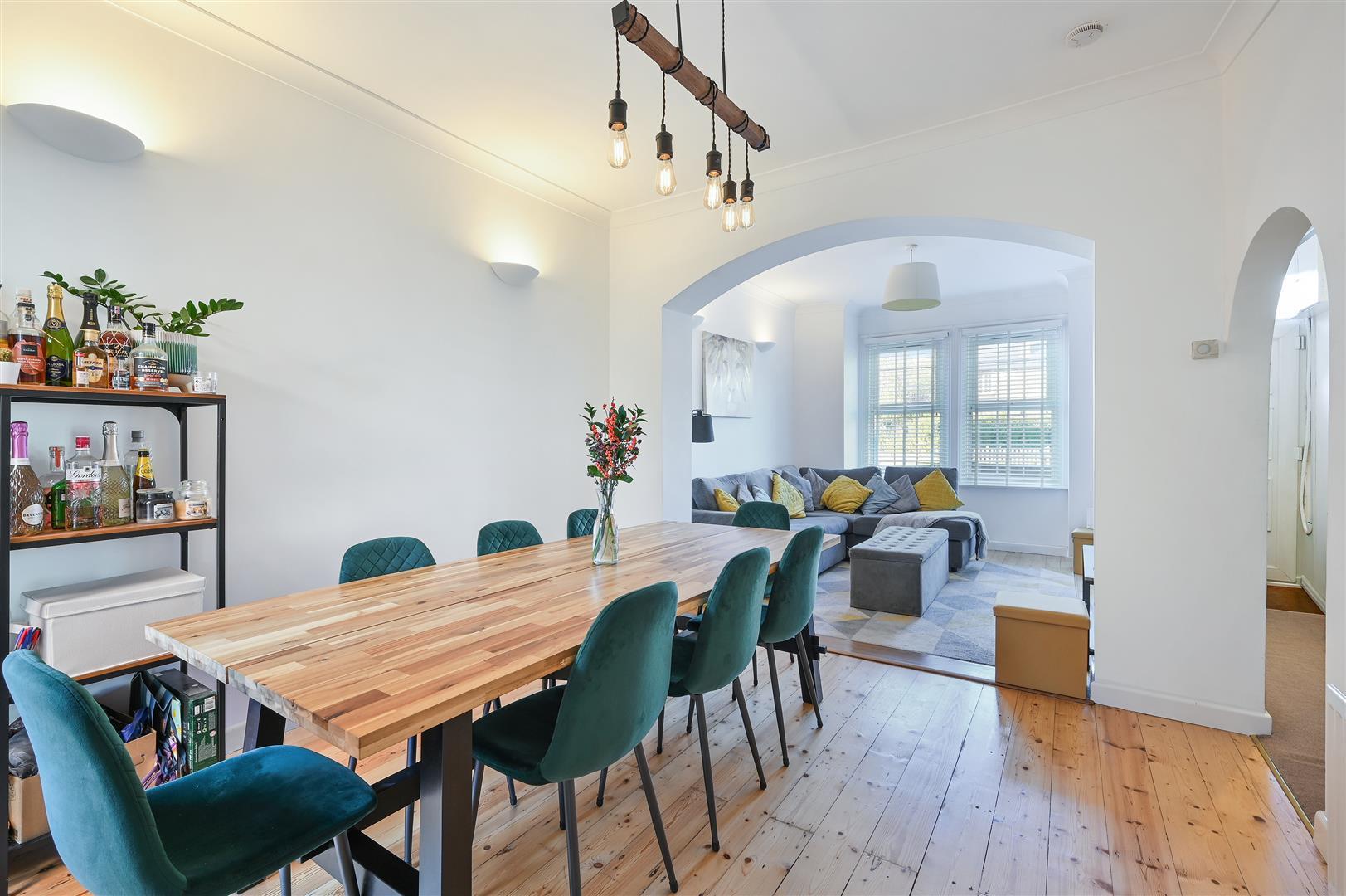 Property Image 0f73f649-e948-4c8c-916a-e523af9fd2b4