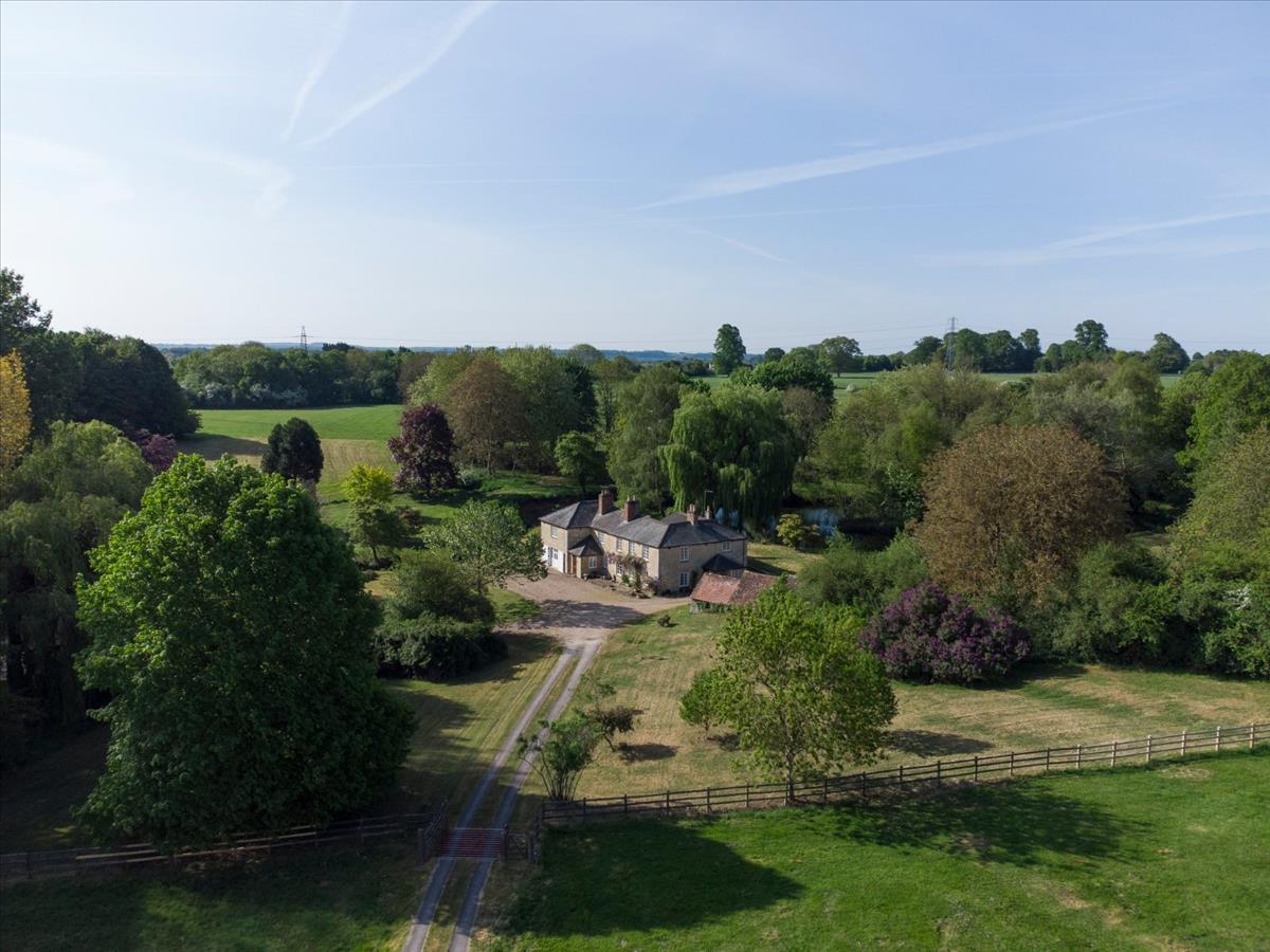 Property Image 0f76e998-0aad-4146-981c-884854cf9b1d